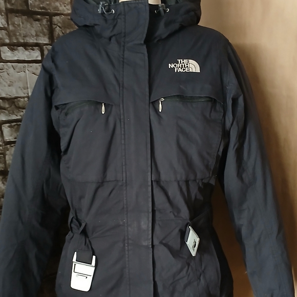 The North Face Black Hooded Jacket - Picture 8 of 12
